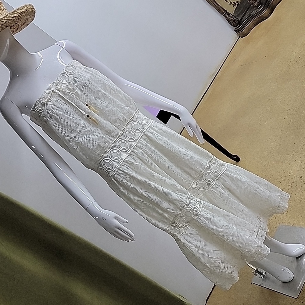 NWT Miss Me Lace Strapless Boho White Vacation Dress Size Small